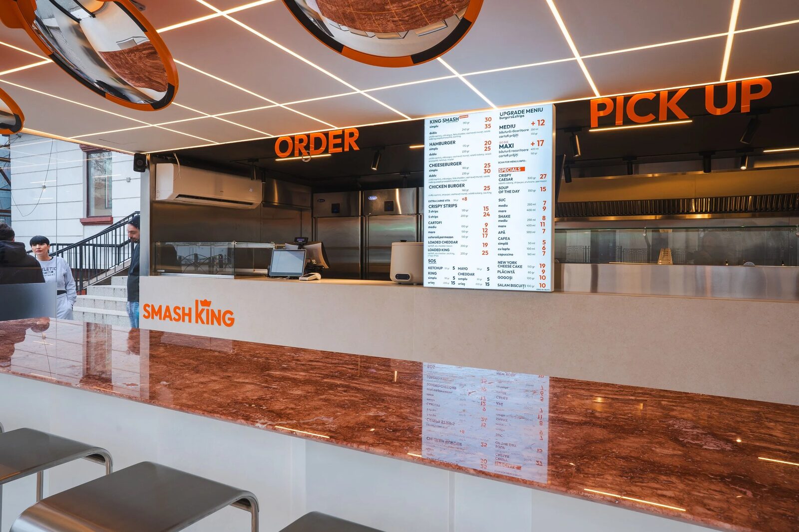Interior SMASHKING, detaliu mobilier